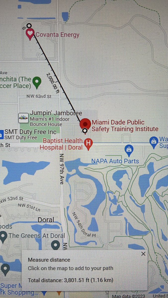 #SabíasQue 🇺🇸👮‍♂️ El centro de entrenamiento de los policías de @MiamiDadePD se encuentra a solo 3,801 pies de distancia del incinerador de basura operado por Covanta. 
Esta cercanía plantea graves preocupaciones sobre la calidad del aire que respiran nuestros oficiales.