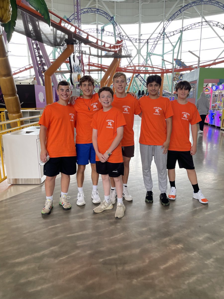 MrsKap727's tweet photo. The 8th grade celebrations continued yesterday at Nickelodeon Universe! A student stopped me in the hallway today and said, “Mrs. Kap! Best. Trip. Ever.” So glad they had a great time!! @MrsBradyEnglish @ElwoodMiddle @Mrsbilello_j https://t.co/eBpVcI5bOC