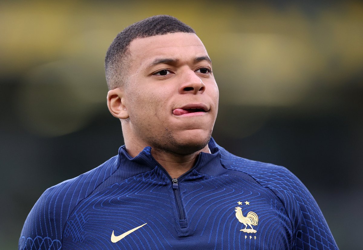 🚨 Kylian Mbappé: “I didn’t ask to leave PSG or to join Real Madrid. I just told the club that I won’t activate the option to extend the contract until June 2025”.

“We never discussed new deal with PSG but I’m happy to stay here next season”, told Gazzetta dello Sport.