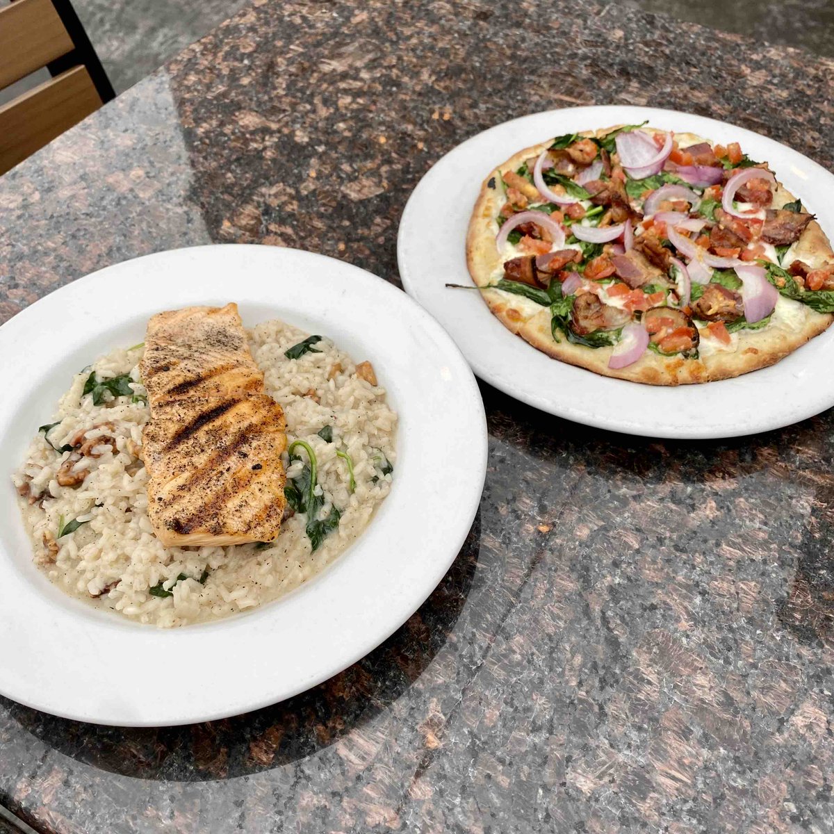 MonisOKC's tweet photo. Treat yourself this week, you deserve it❤️

#monisokc #monisfromscratch #scratchkitchen #scratchmade #okceats #okcfoodies #eatlocal #italianfood #pizza #seafood #pasta https://t.co/c5thQymCRV