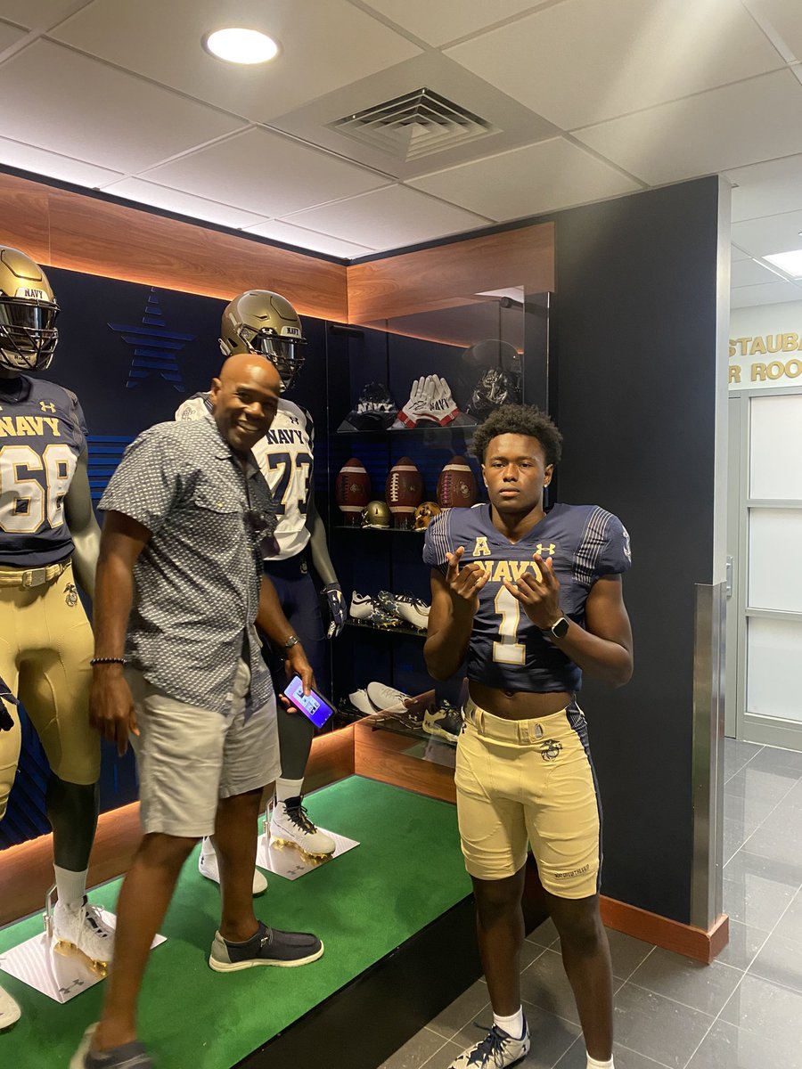 Enjoyed my visit at Navy⚓️. Appreciate you @DannyPayneNavy @CoachAIngram for your hospitality #GoNavy 

@CanesHtown @FTRreport