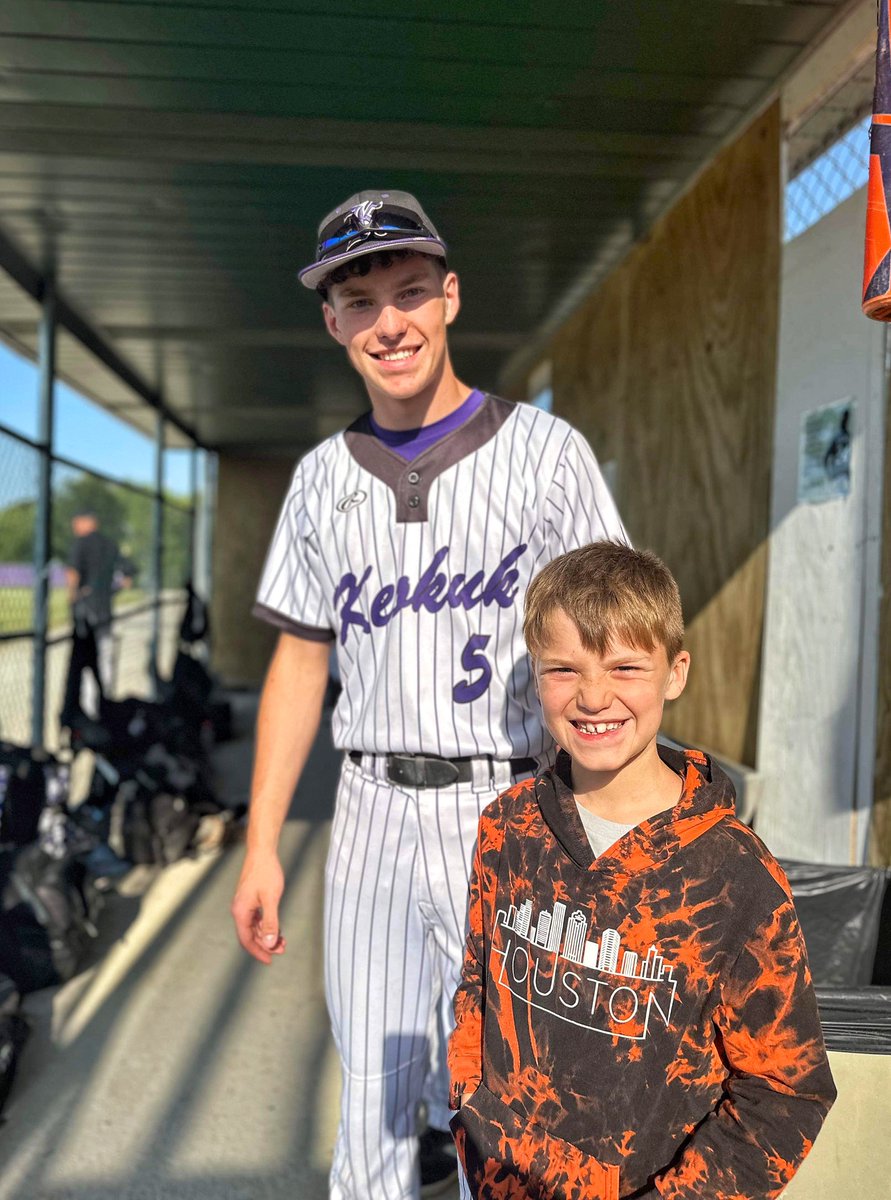 Keokuk_Baseball's tweet photo. The Chiefs swept Ft. Madison at Joyce Park on Monday night, winning game one 13-8 and game two 15-8. The Keokuk Little League majors & minors teams were in attendance and joined the KHS starting lineup on the field for the National Anthem! Go Chiefs! #KPride https://t.co/xFgGBjiRAk
