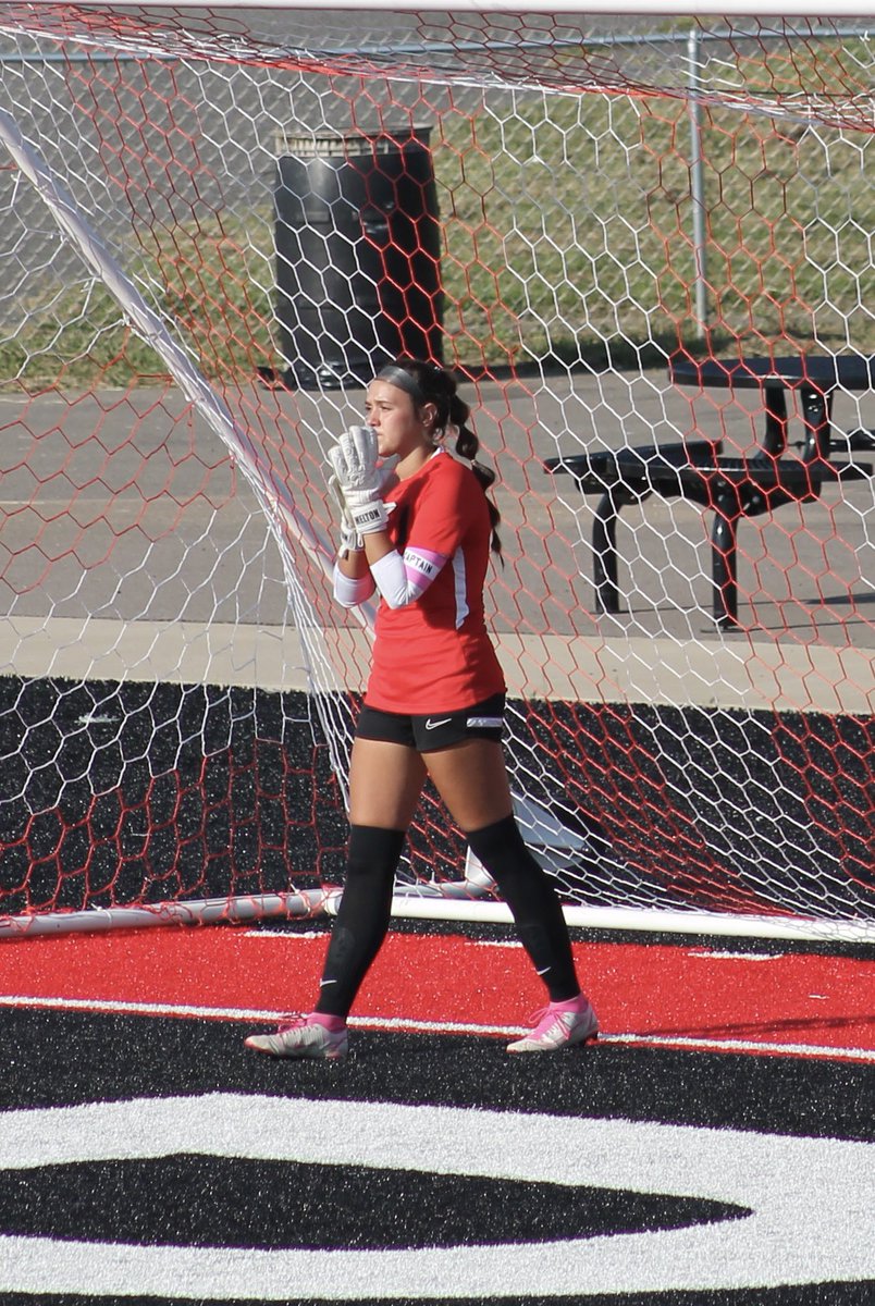 isabellemeltonn's tweet photo. Excited to announce I have transferred to Nitro High School for my Senior Year. Looking forward to all the opportunities this change will bring. #GoWildcats 🖤 @FarlowRick @NitroSportsNet https://t.co/wVXIozLnbl