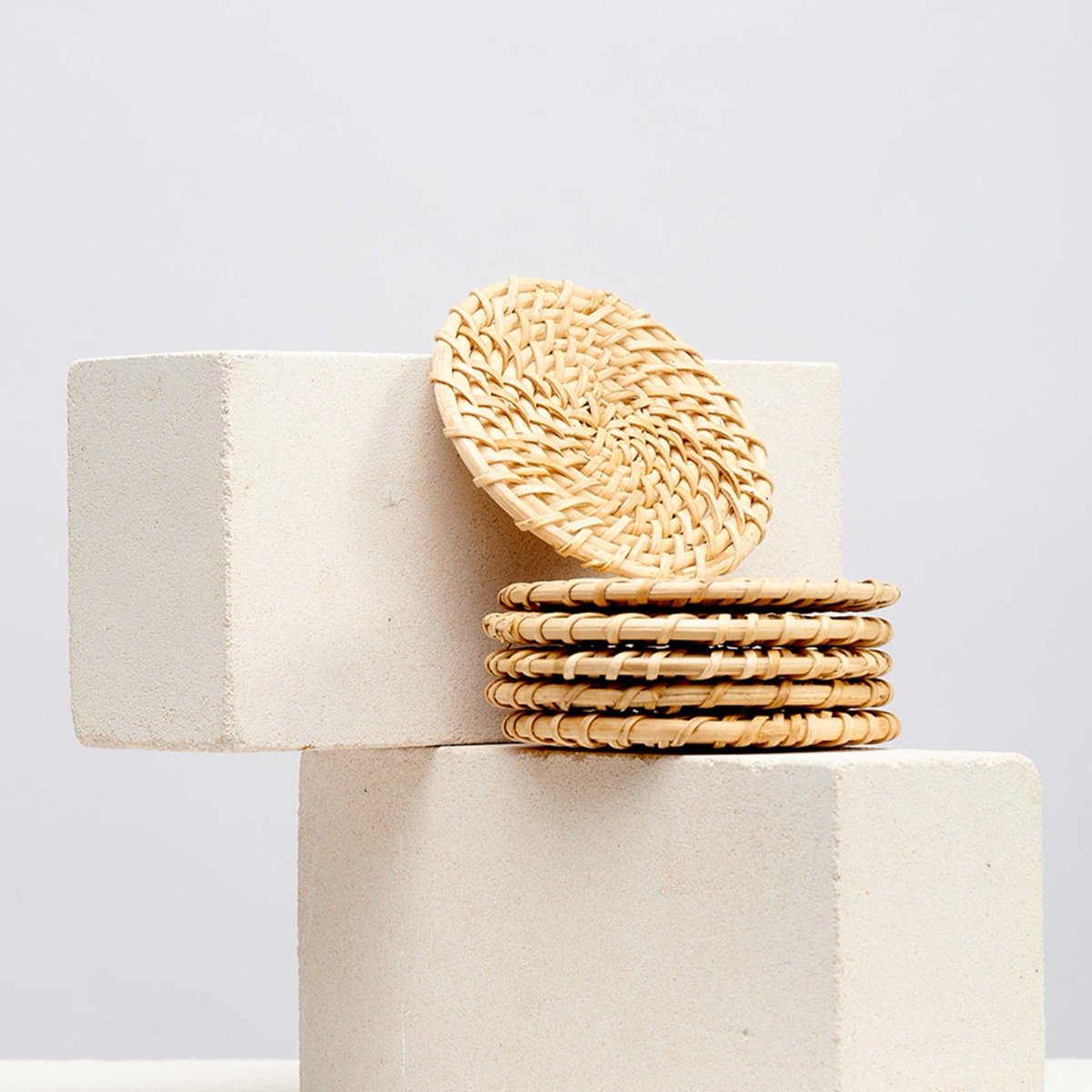 PilleVerone's tweet photo. Handwoven from strips of rattan, a climbing palm from the tropical forests of South East Asia.
https://t.co/gGs6IZHG1H
#rattan #rattancoasters #rattandecor #coaster #coasters #coffeetabledecor #coffeetable https://t.co/5sn4Ci6OpO