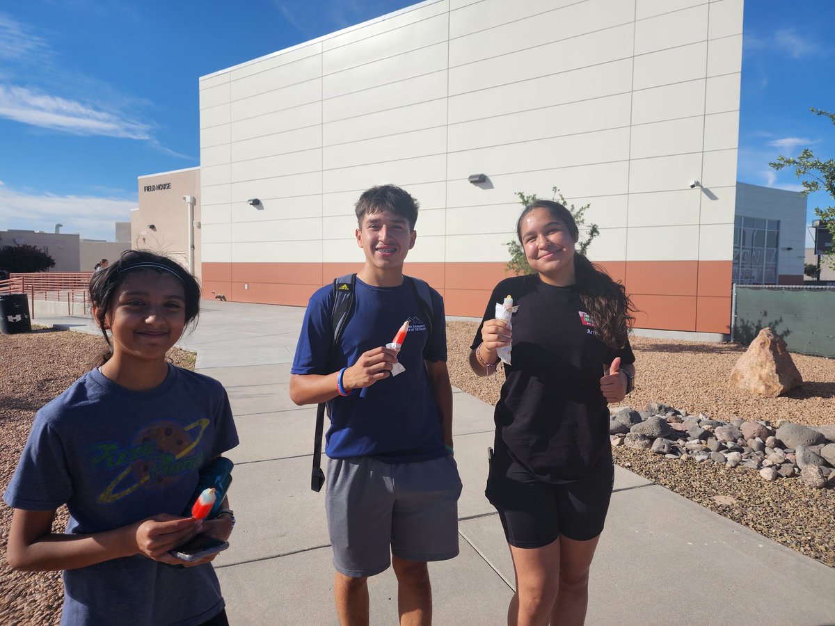 Scorpions enjoying an icicle after a long run!
@APena_HHS @Mesquita_HHS @ClintISD @DrJuanIMartinez @JimLittlejohn3 @ANavarro_HHS 
#ScorpionStrong #RepTheH