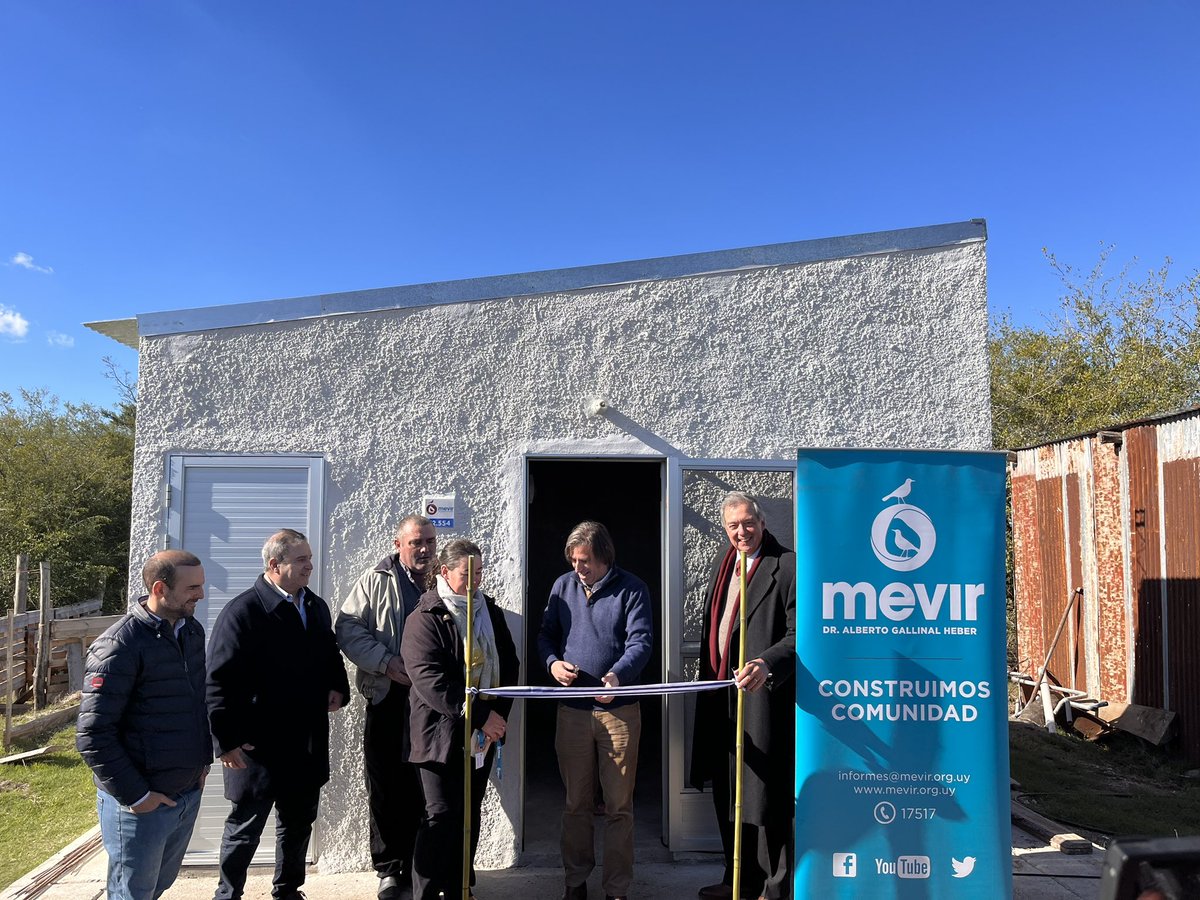tamchacon's tweet photo. Hoy se inauguraron 24 obras de infraestructura productiva en San José del programa Pequeñas Grandes Obras Rurales de @MevirOficial https://t.co/4igLouBX65