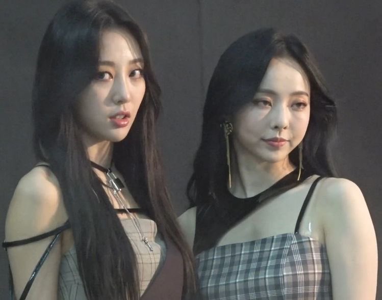 Vivi and Yves                            also Vivi and Yves