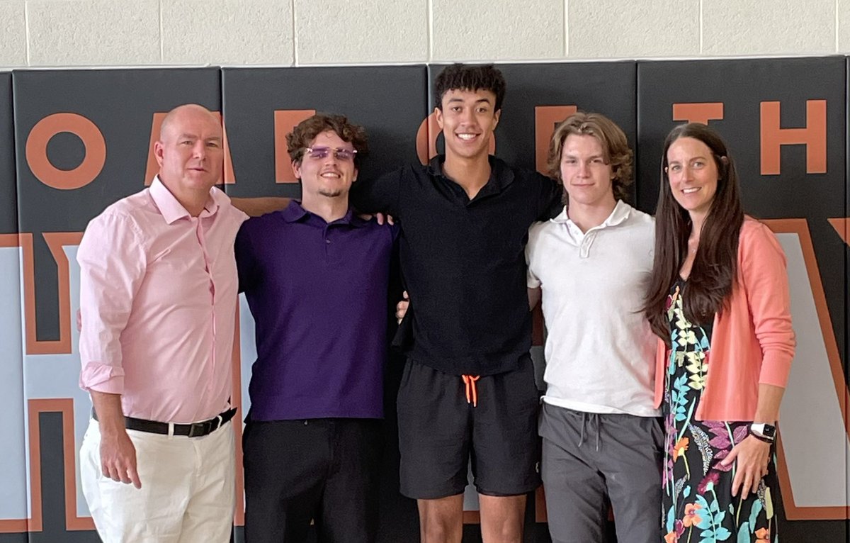Dylan Young (@dyyoung3) on Twitter photo Congrats to the OSS SR Boys Basketball Award winners! Great job Kyle, Lincoln and Noah! <a href="/OSSAnnouncement/">OSS Announcements</a> <a href="/pbowmanSCDSB/">Pete Bowman</a> Congrats to the OSS SR Boys Basketball Award winners! Great job Kyle, Lincoln and Noah! <a href="/OSSAnnouncement/">OSS Announcements</a> <a href="/pbowmanSCDSB/">Pete Bowman</a>