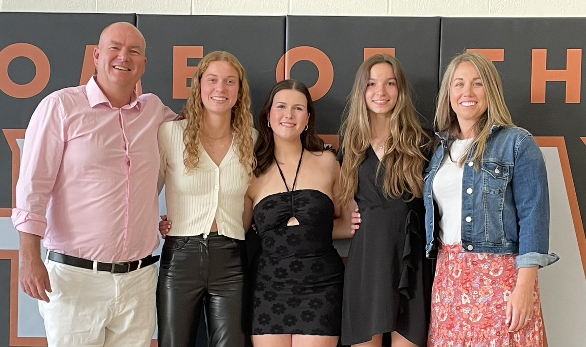 Dylan Young (@dyyoung3) on Twitter photo Congrats to OSS SR Girls Basketball Award winners!
Awesome job this year Sophie, Madelaine and Ellaina! <a href="/OSSAnnouncement/">OSS Announcements</a> <a href="/pbowmanSCDSB/">Pete Bowman</a> Congrats to OSS SR Girls Basketball Award winners!
Awesome job this year Sophie, Madelaine and Ellaina! <a href="/OSSAnnouncement/">OSS Announcements</a> <a href="/pbowmanSCDSB/">Pete Bowman</a>