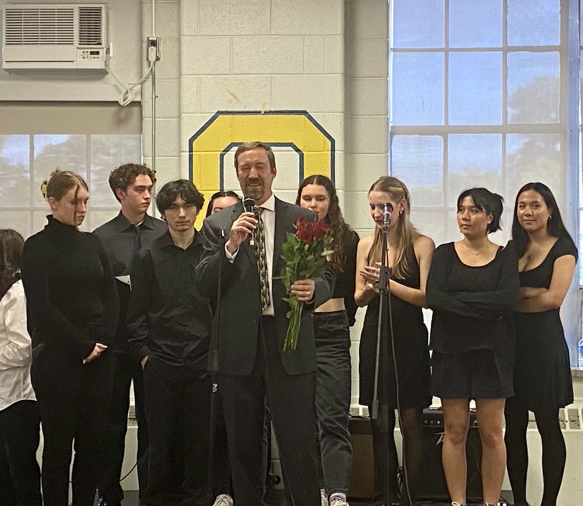 As is tradition Mr Locke thanks the departing grade 12s. This year the students also say goodbye to Mr Locke who is moving on. He will be sorely missed.