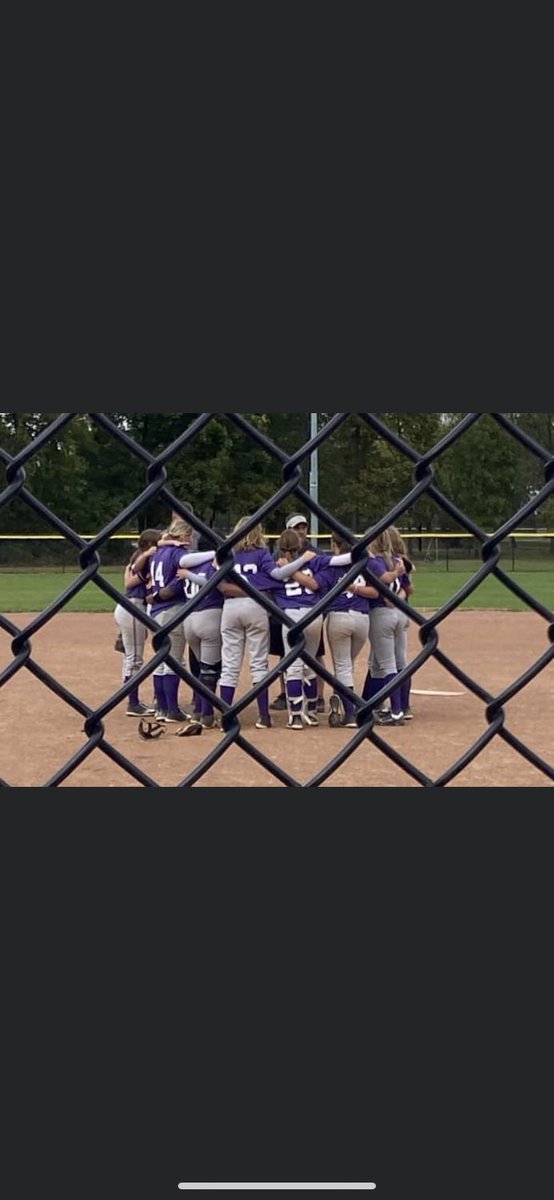 Happy world softball day! Glad to celebrate this sport with the best teammates.🥎@OhioTbolts2027 @ExtraInningSB @TAProfileAPP @SBRRetweets @LegacyLegendsS1