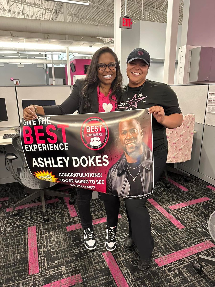 When you provide a BEST EXPERIENCE you deserve a BEST EXPERIENCE!! 

Congrats to Ashley on winning the grand prize of tickets to see Kevin Hart!!!! Keep those #MagentaMoments Popping!!! #RunthePlay #AugustaDomination 💪🏾👏🏾💕

@m_wan4life @RodariAndre @deneisharocksRE