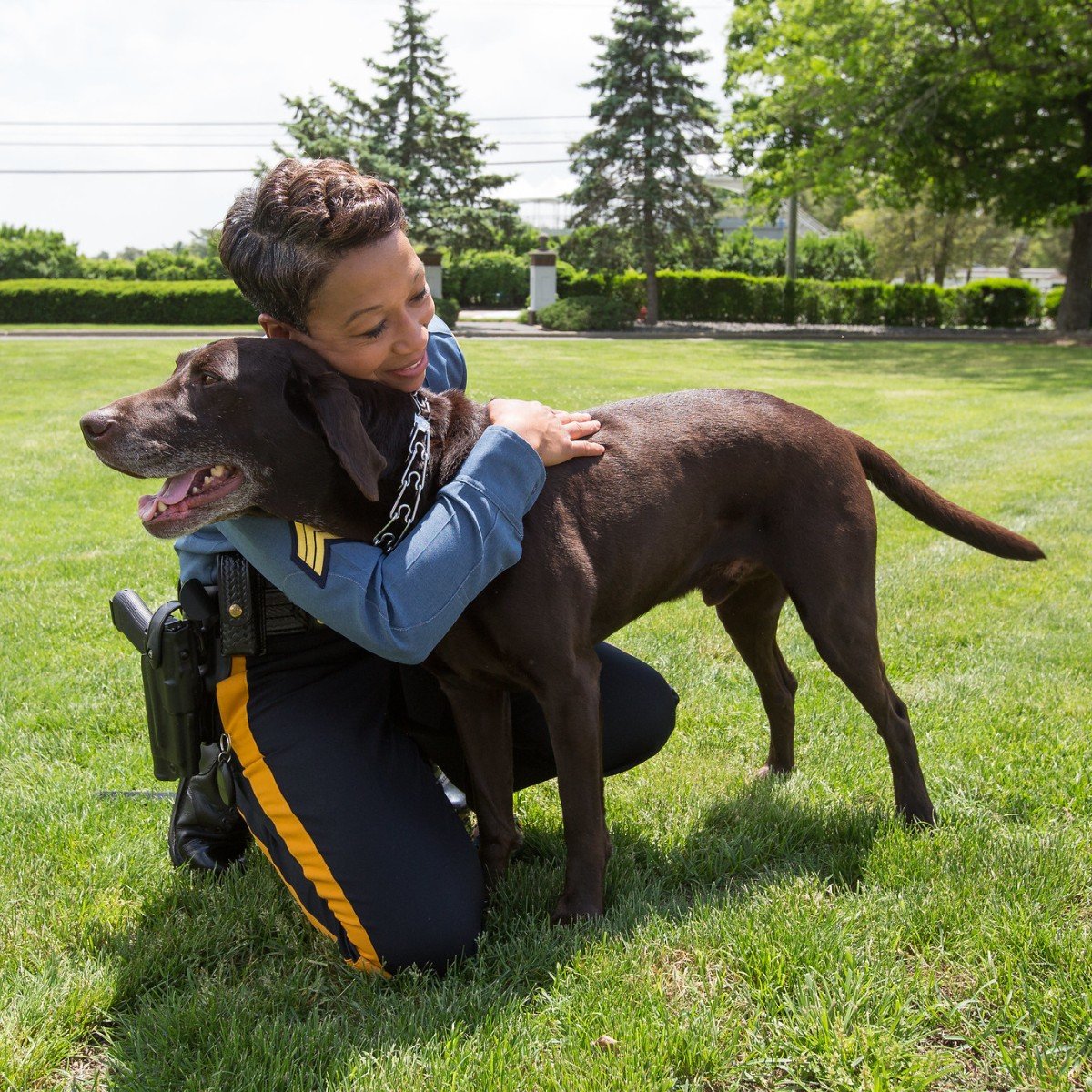 Stockton University’s Longtime K9 Hemi Passes Away
😢Godspeed. Fly high Hemi. Condolences to Lt. Tracy Stuart
catcountry1073.com/stockton-unive…
#ThinBlueLine #K9 #dog #police #WaronDrugs #dogsoftwitter #OPLive #OnPatrolLive