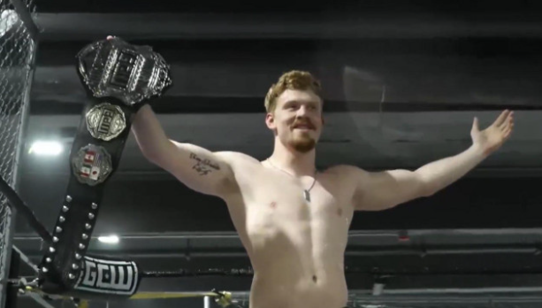 PomiWrestling's tweet photo. JUNE 04
Blake Christian wins #GCW title at #GCWCoS2
Colby Corino returns to #NWA
JUN 05
#WWE announced multi-year partnership with Twitch
JUN 06
Kamille reaches 2 years as NWA World Women's champion
#prowrestling #WrestlingCommunity https://t.co/vKKBFrHzuy