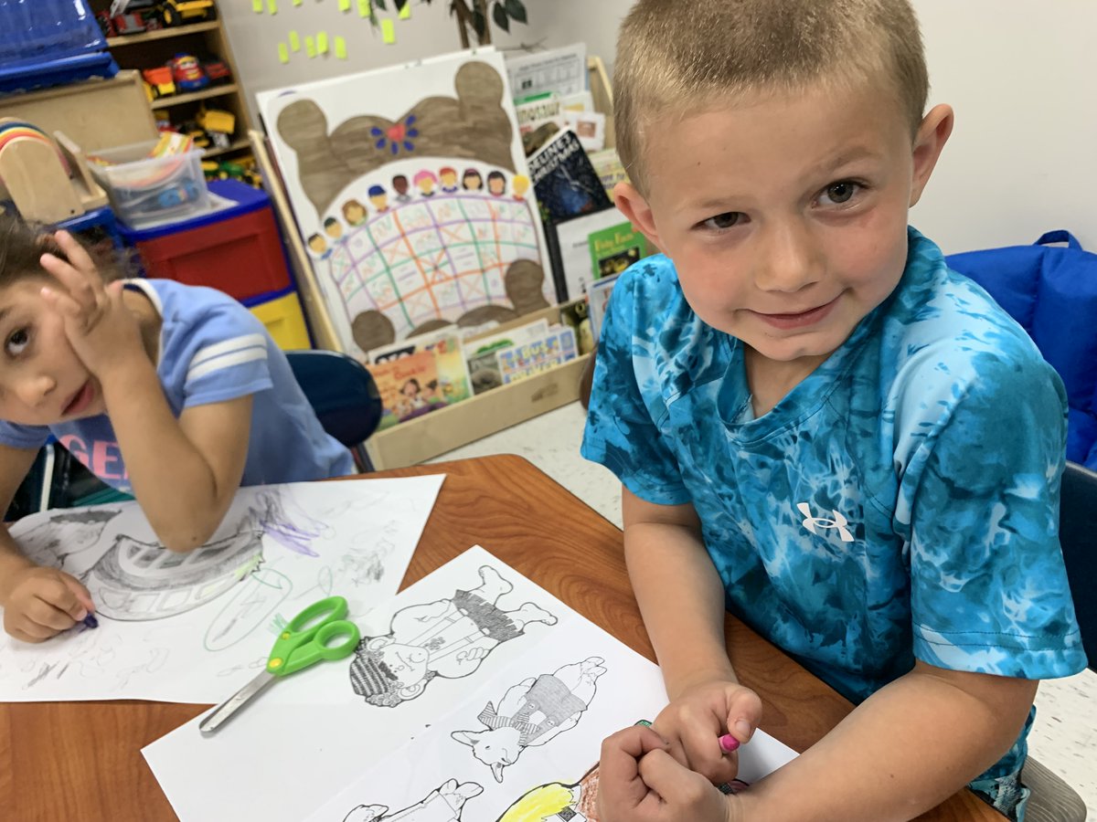 Once upon a time in our STEAM summer school…

…our imaginative 4K students were making and telling the story of the Three Billy Goats! 🐐🐐🐐

What is your favorite fairy tale?? 🤗

#CadottHORNETS