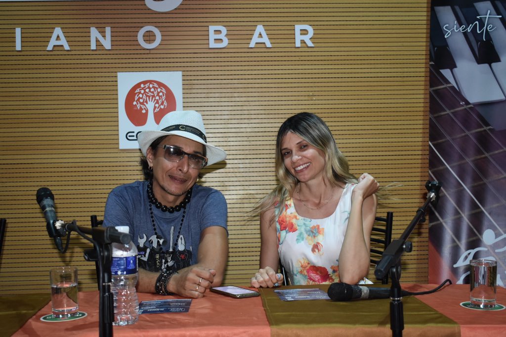 EGREMOFICIAL's tweet photo. 🤩¡Cada día más cerca de este eventazo!

🙌🏻Un Puente hacia La Habana estuvo presentando hoy en conferencia de prensa su programación de conciertos para la venidera fecha🎙️

📍Recuerda que estaremos en el Club 500 los días 23,24 y 25 de junio🗓️ https://t.co/OQwGKCac0Q