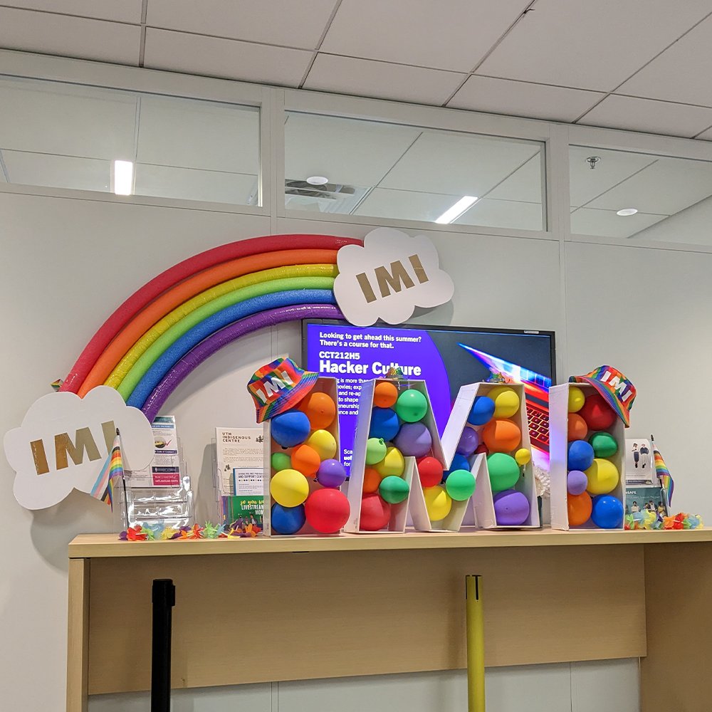 IMIUofT's tweet image. Today was jam-packed with our IMI Awards, but thanks to a super-crafter from our @MUI_UofT program, we still managed to show our #UofTPride - thanks for all your amazing decorations, Alyssa! 🏳️‍🌈🏳️‍⚧️🌈 #PrideMonth

#DisplayYourPride #uoft @UTM @UofT @utmedo