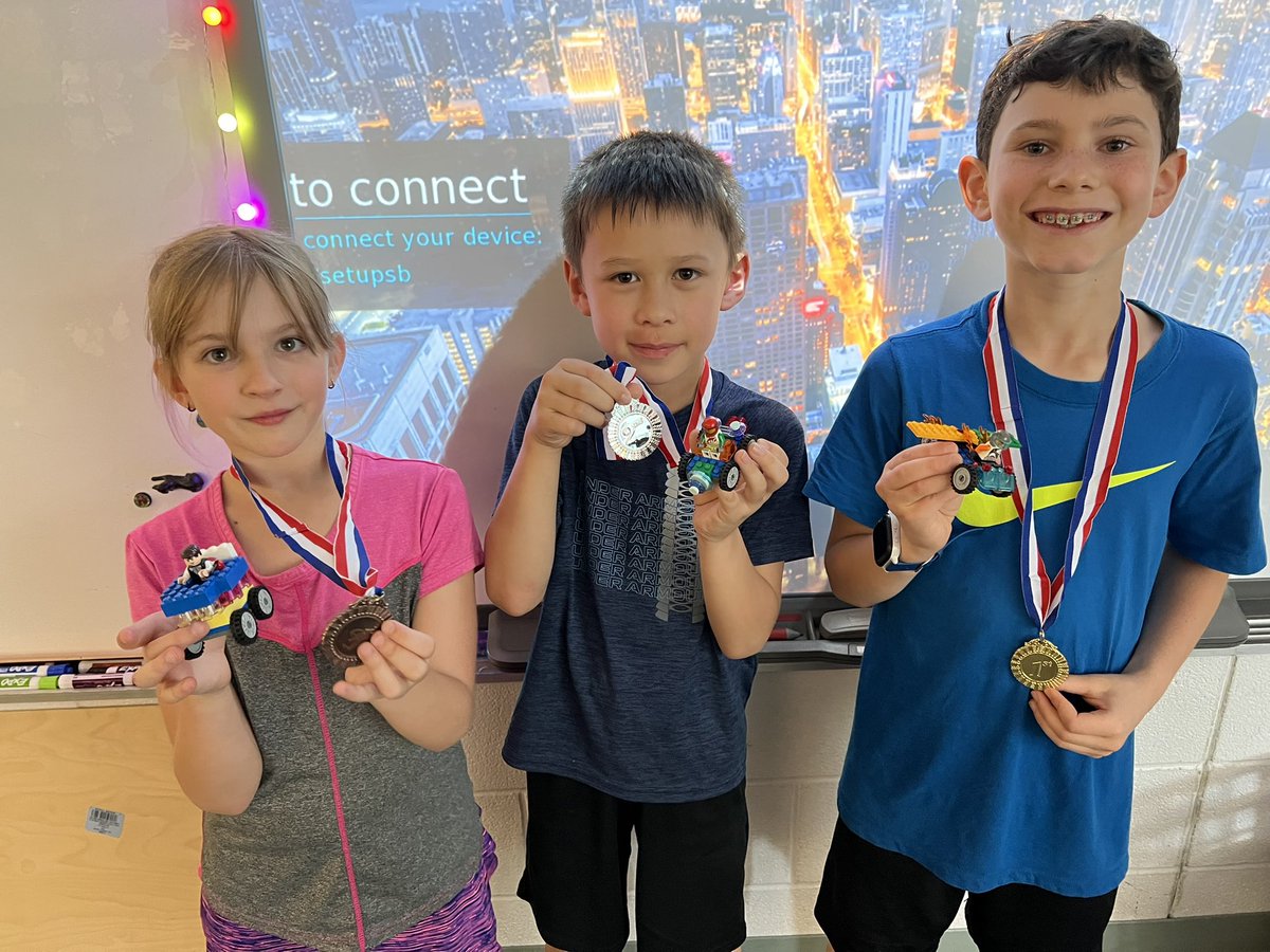OwensOgres's tweet image. LEGO Derby was a huge success! Fantastic back stories for our drivers. Awards for furthest distance and most creative cars. #learningshouldbefun