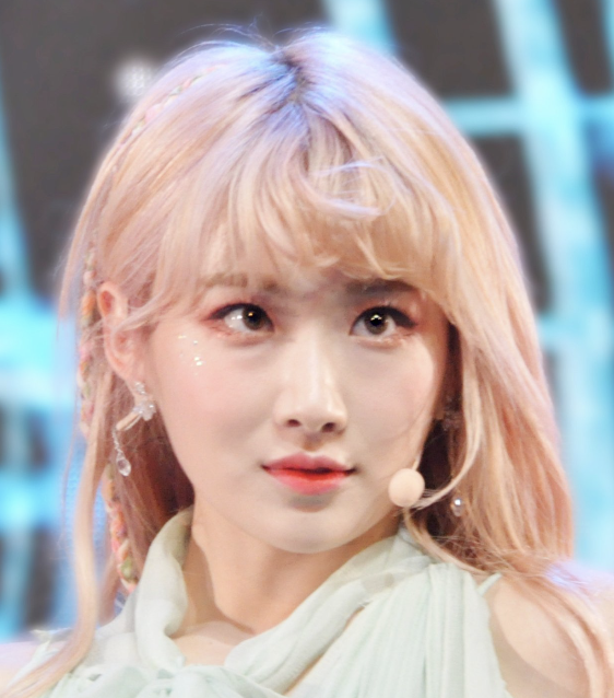 im speechless...

[#gwsn #공원소녀 #seoryoung #서령 <a href="/official_GWSN/">공원소녀 GWSN</a>]
