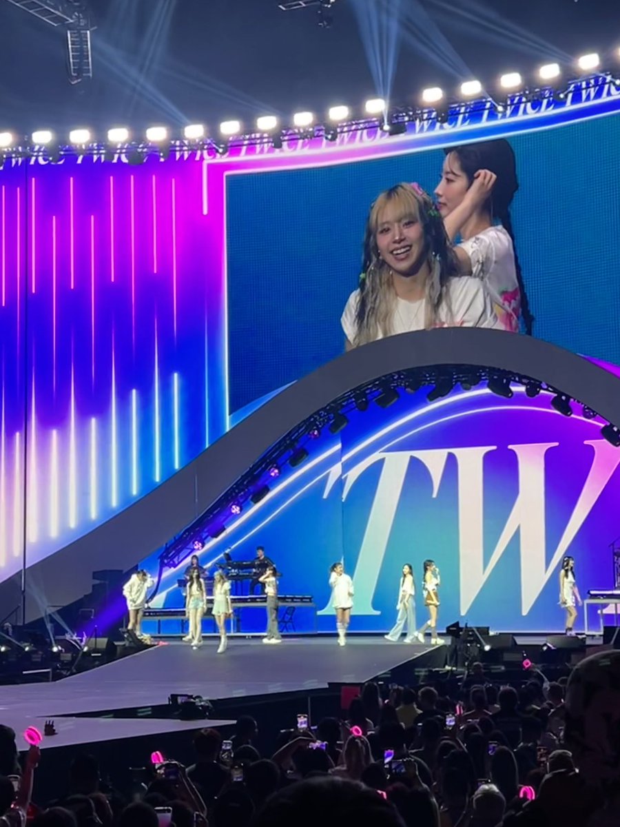 chaeyoung was so happy they got to perform basics tonight 😭😭😭