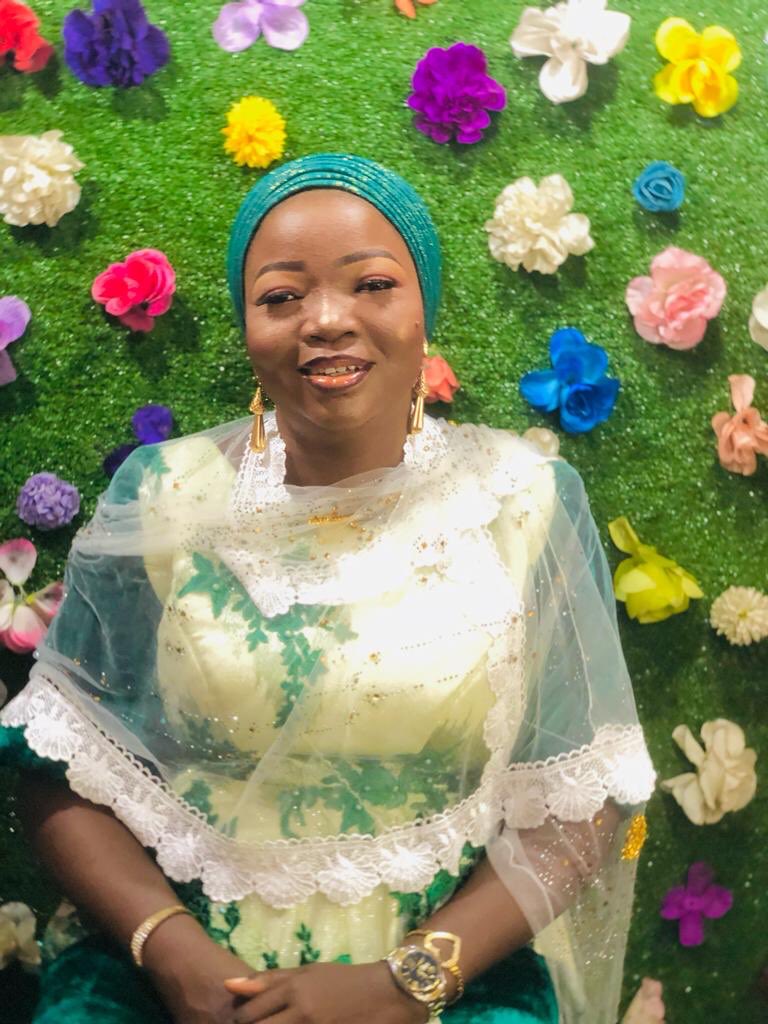 faruqdayo's tweet photo. Happy birthday to you mum, wish you many more glamorous years to come in good health and wealth https://t.co/gdxGd3aEZY