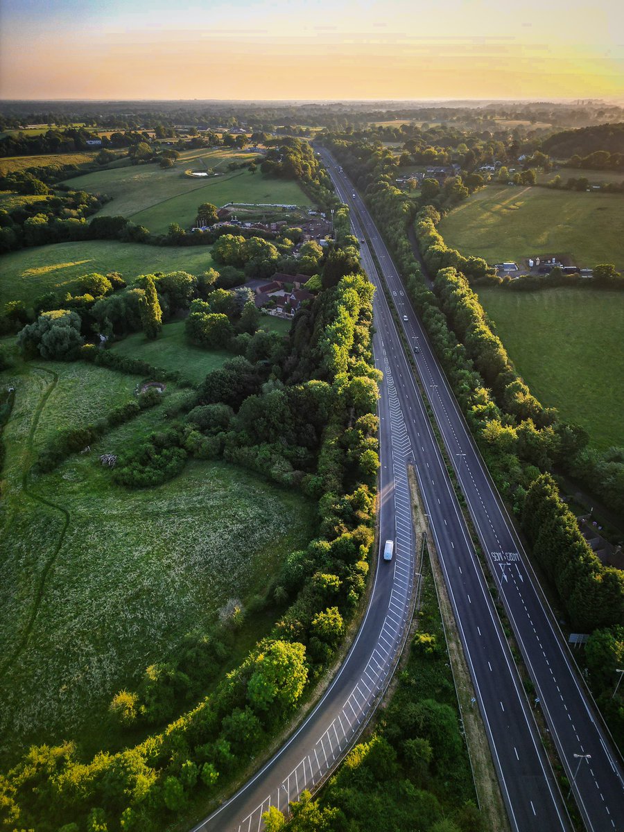 A very early morning walk to explore new routes. I got a few shots with the drone also. #photography #drone #dronephotography #sunrise #Wednesday #DJI #DJIMini3Pro #landscape #WORCESTERSHIRE