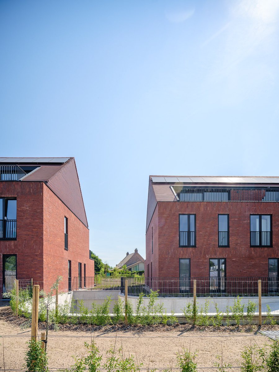 IMMO_CVH's tweet photo. OPEN HUIS - Project Valeria

📍 Sint-Pietershofstraat te Destelbergen
📅 Zondag 18 juni van 13:00 tot 15:00

🖥️ https://t.co/0Khq4LcL8L
📧 charles@immo-cvh.be
📱 09 311 92 99

#ImmoCVH #Gent #Immo #Vastgoed #ProjectValeria #Nieuwbouw #Destelbergen #Immobiliën #TeKoop #BEN https://t.co/xbsS0cplzS