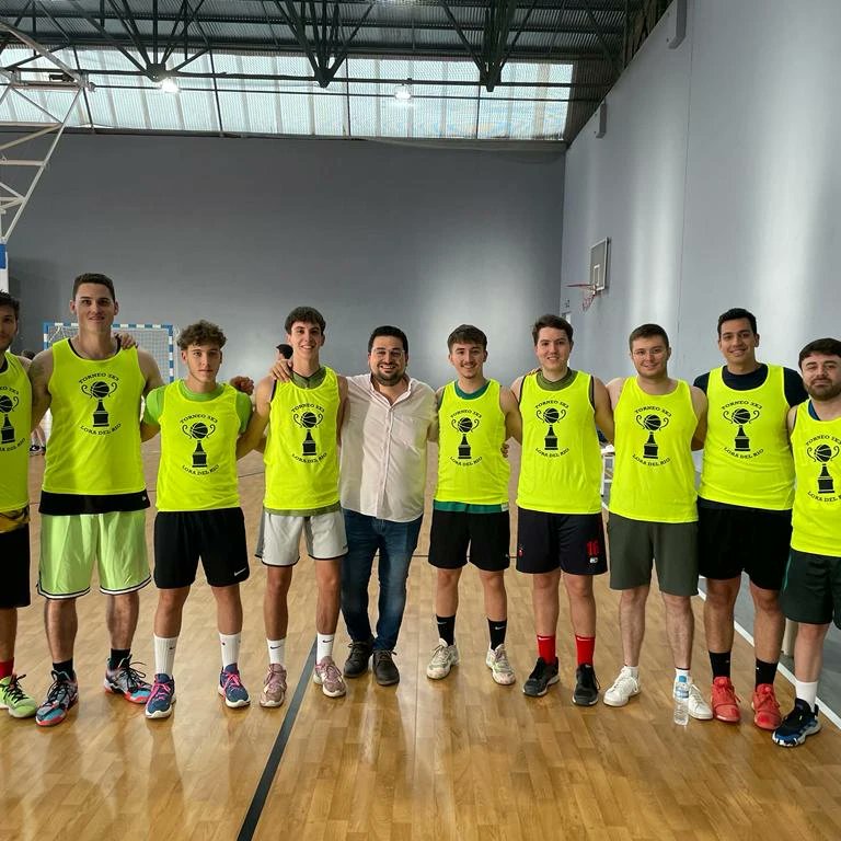 Lora Club Baloncesto tweet media