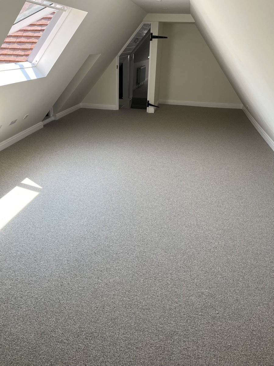 🔥2 loftrooms and stairs installed in Coulsdon/Chipstead yesterday. @brockwaycarpets Padstow installed throughout. 🔥

#carpets #craigmarshallflooring #carpetfitting #loftspace #stairs #chipstead #kingswood #banstead #tadworth #boxhill #mickleham #dorking #leatherhead #fetcham