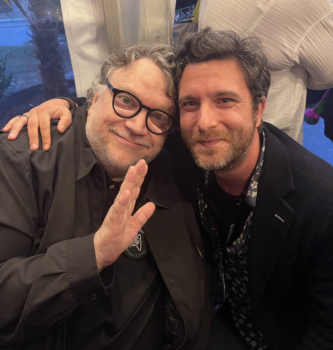 The great Guillermo del Toro with Euronews Culture’s David Mouriquand, at this year’s ongoing (and brilliant) Annecy International Animation Film Festival #annecyfestival
And yes, that hand motion does scream: « No, David, stop insisting - I will not cast you in my next film. »