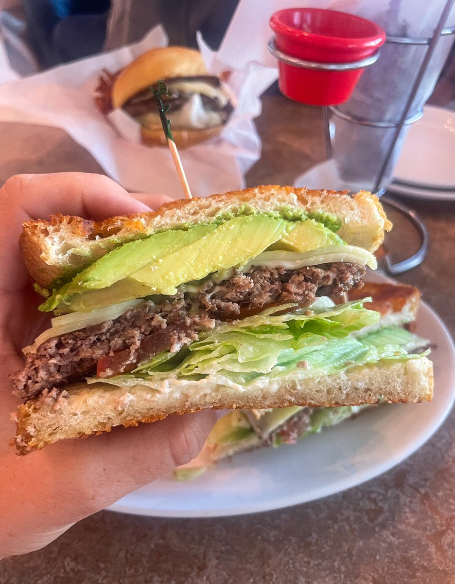 RubysDiner's tweet image. We have a “super” great dinner option for you! 😏 Enjoy our delicious Super Burger or your Ruby’s fave for dinner this week 🍔🍟 #rubysdiner #dinermoments