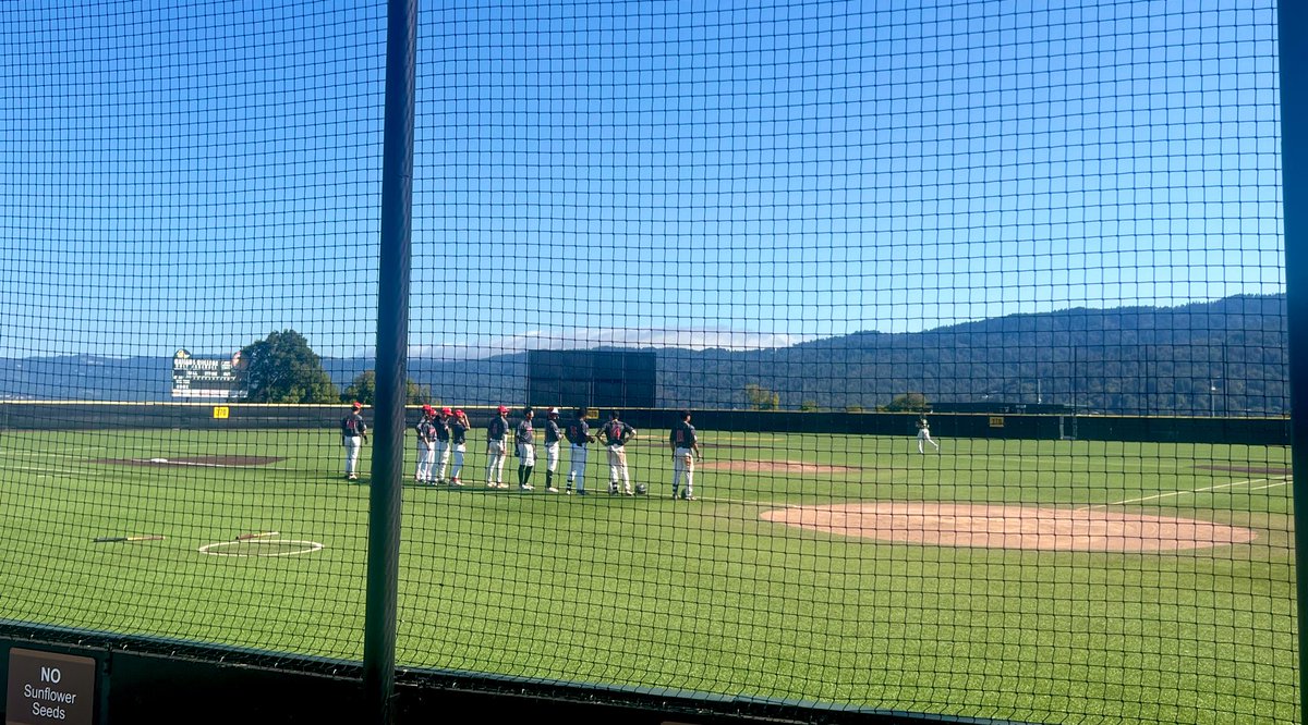 lauren_1044's tweet photo. Anotha day at the ball field 🤍 #goang #canadacollege #admirals #summerball #numberonefans #letsgetit #luuuuuna https://t.co/0Vx5G2jXvv