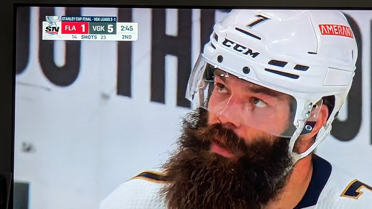 DaveMurYYC's tweet photo. As a Leafs fan this made me smile
#LeafsForever https://t.co/2706WLKgBU