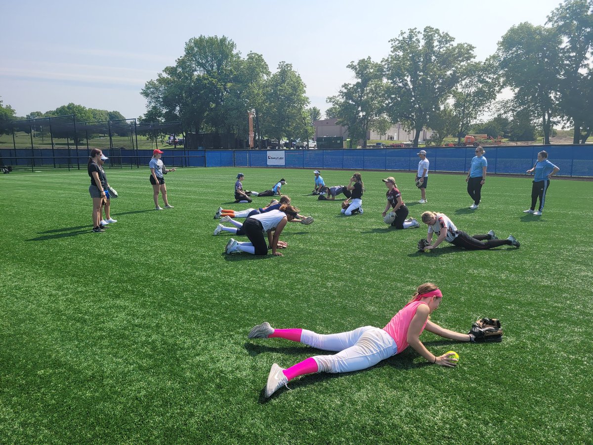 Kansas Classics tweet media