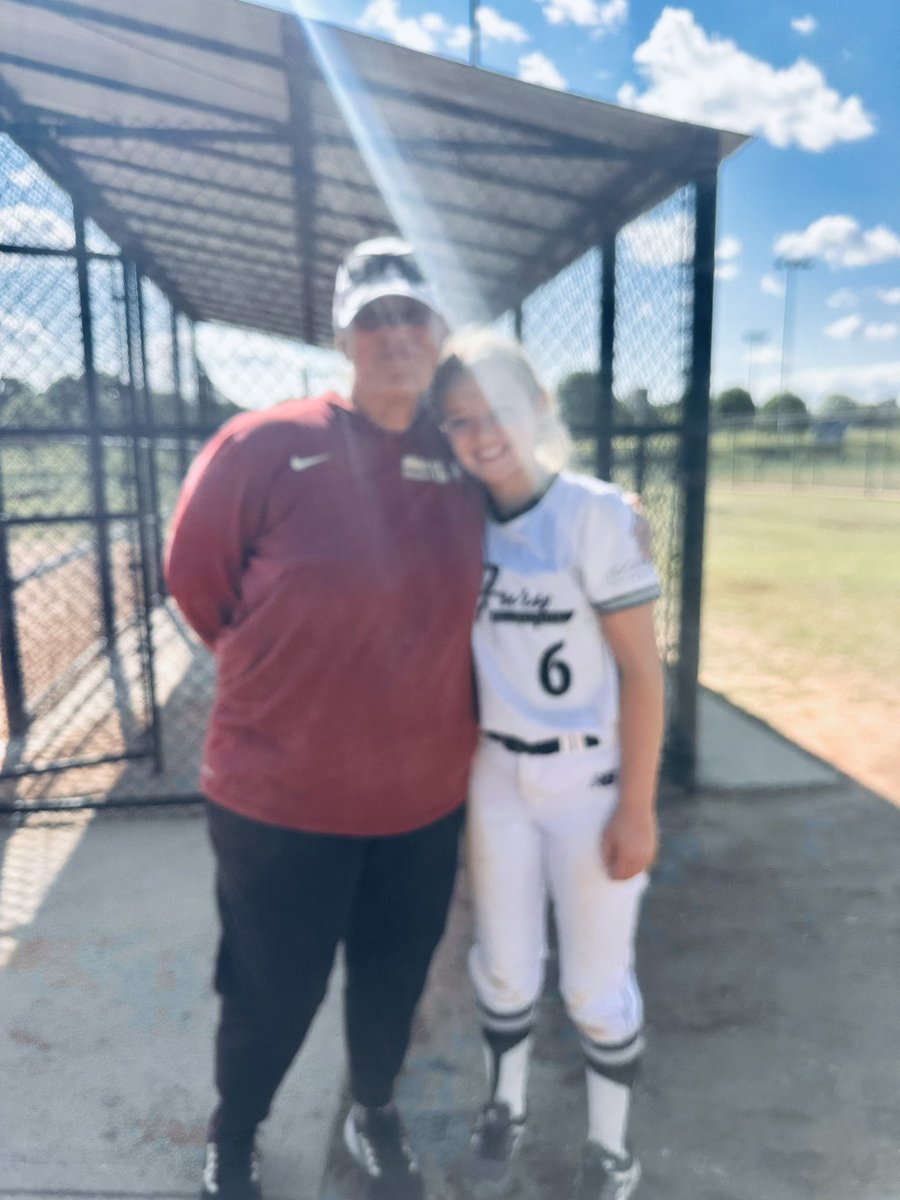 kktate2027's tweet photo. Had a blast learning from the best yesterday. This was one of the best camps I’ve attended. Special thanks to @Coach_Alameda @FSU_CoachWilson @FSU_Softball @CoachDStenger @MSU_Softball @GriffJ_13 @scsbcoach_bev @KevinMaguireSB @GamecockSoftbll @LouisvilleSB @DDSBandEvents  2027 https://t.co/WfhzuYbiNZ