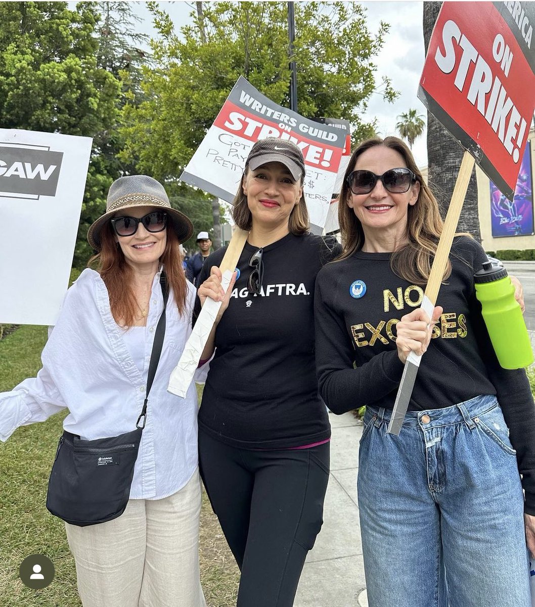 LesleyFera's tweet image. I’m so proud of my  #PLLfamily. We reunited yesterday to show solidarity with our #WGA brothers and sisters. We won’t shhh 🤫, AMPTP — pay our Pretty Little Writers!” #pll #insolidarity #wgastrong #weekseven #thisishowwedoit #prewga #pllforever