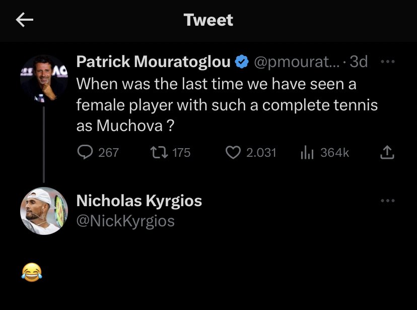 AlemTenis's tweet photo. O Kyrgios tem quase 30 anos e age como um adolescente mimado. Não é 1a vez ironiza e faz gracinha infantil com colegas de trabalho

Aliás, costuma ridicularizar tenistas c/ mais sucesso e profissionalismo do que ele, que sequer foi TOP 10.

Recalque ou bobo da corte? https://t.co/kAB0TLOkc3
