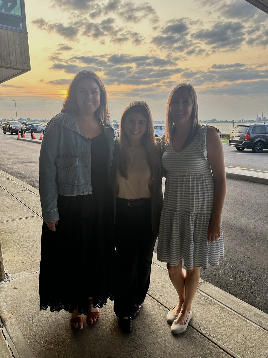 Jennifer_LynnP's tweet photo. Welcome to the Lindell Family Ms. Graziano! @MsMcGovernLB https://t.co/ltBF7Yp8Ah