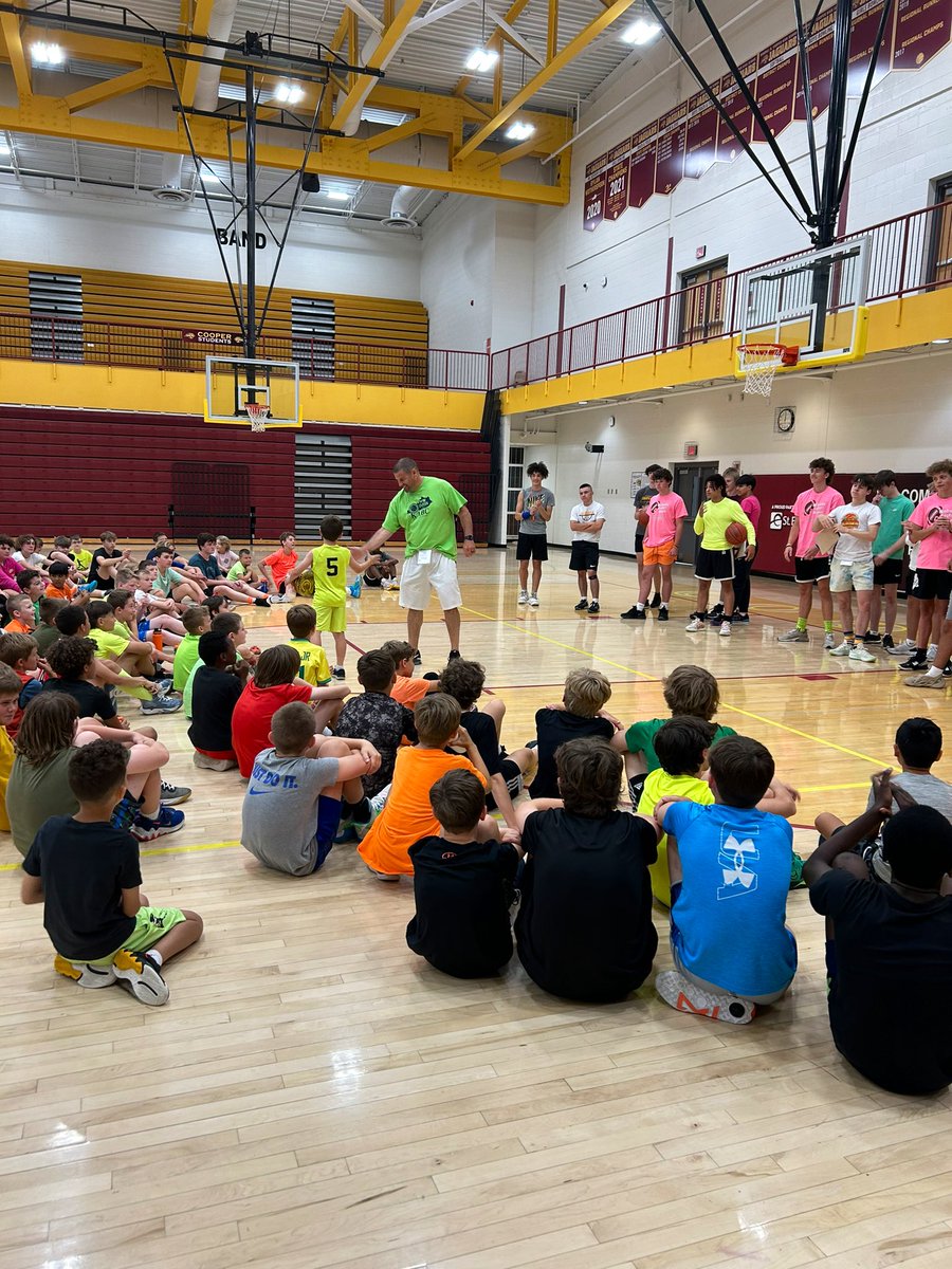 cooperjagsbb's tweet photo. Day ✌🏼, CRAZY NEON DAY! Another day full of energy &amp; young guys competing! Have our FT Finalists from both the NBA &amp; NCAA Divisions! Day 3️⃣ on deck, JERSEY DAY and we get our Hot Shot Finalists! #CoopSquad #SummerHoops 🏀 https://t.co/w2RvHfb8Sg