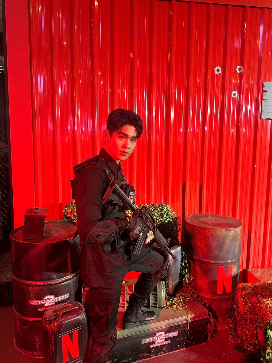 หยุด ! ยอมให้ผมจับนะคนดี 😶
@netflixth 
#ภูมที่ไม่มีสระอิ #ppoomntp_ 
#Extraction2 
#Extraction2Netflix 
#NetflixTH 
#Extraction2xTheSign