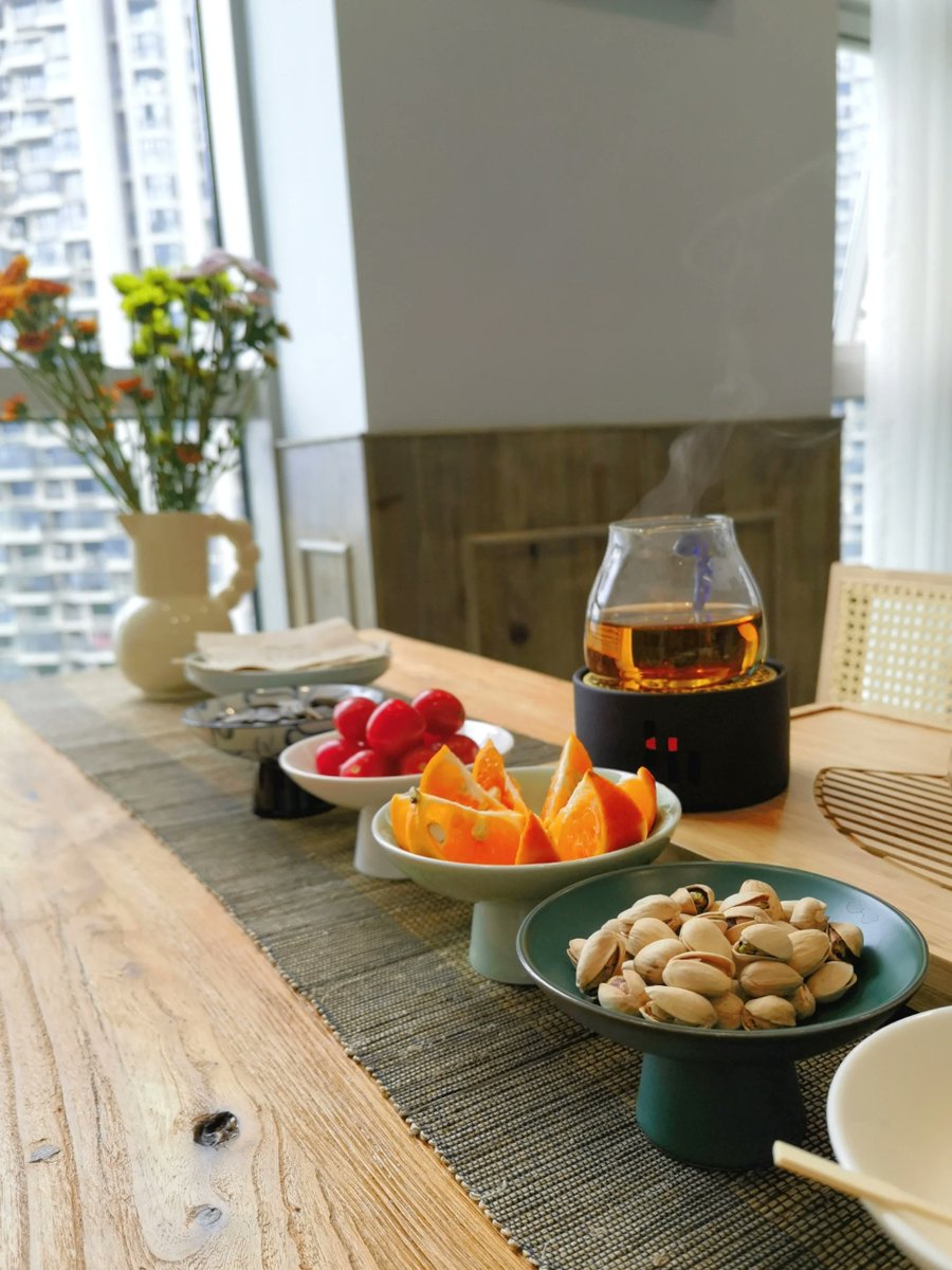 Sit down and enjoy a leisurely cup of tea at lunchtime.🥰