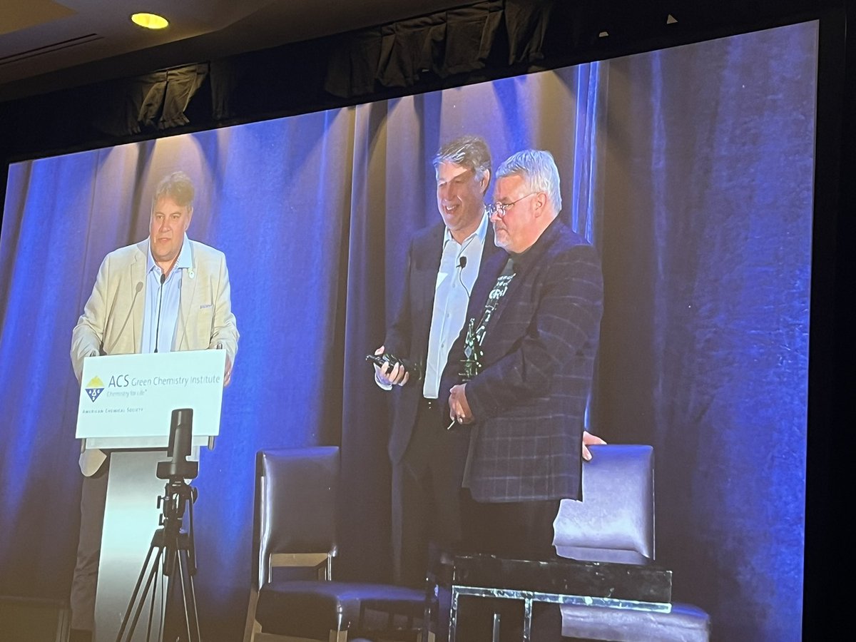 Audrey Moores (@mooresresearch) on Twitter photo Paul Anastas and John Warner are receiving a life time achievement award for the 25 anniversary of the green chemistry book 📕 🧪#GCandE2023 <a href="/ACSGCI/">ACS Green Chemistry Institute</a> Paul Anastas and John Warner are receiving a life time achievement award for the 25 anniversary of the green chemistry book 📕 🧪#GCandE2023 <a href="/ACSGCI/">ACS Green Chemistry Institute</a>