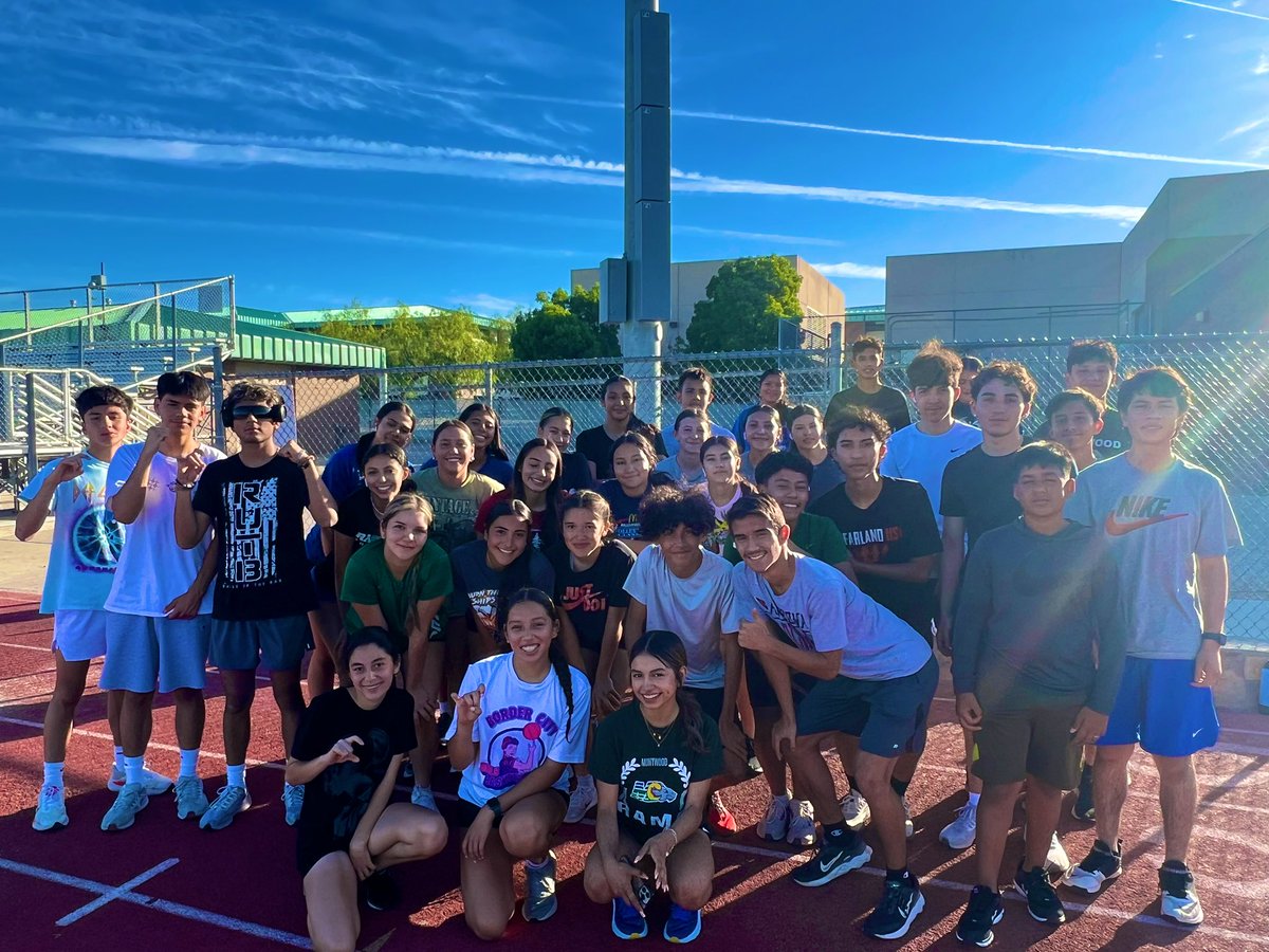 Week 2 of XC practice in full swing @MontwoodHS! Summers are used to build relationships and build a base! Mon-Fri at 6:30am. It’s never too late to join @montwoodrunning for an easy morning run! #Excellence #earnyourhorns #emeraldcity #TEAMSISD @Coach_Rivera_10