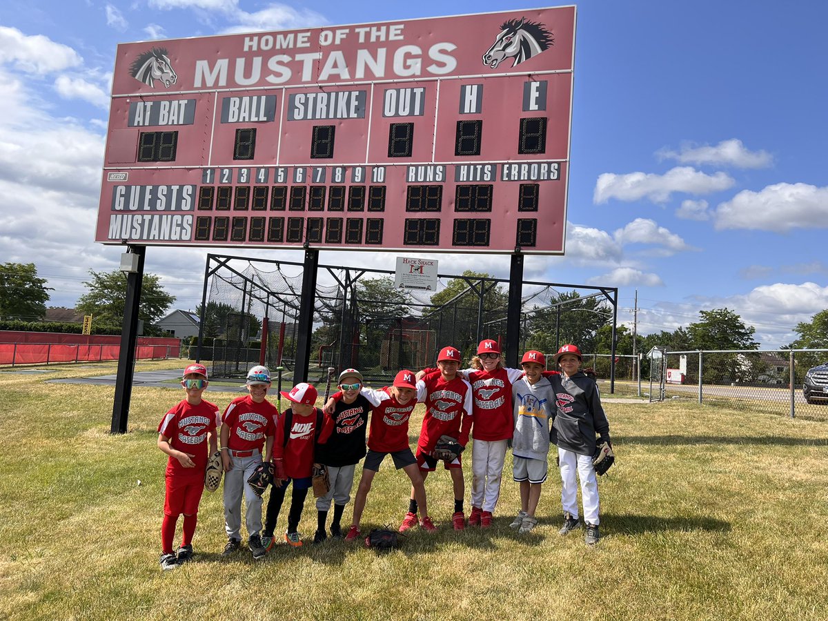 Jackie Ewing tweet media