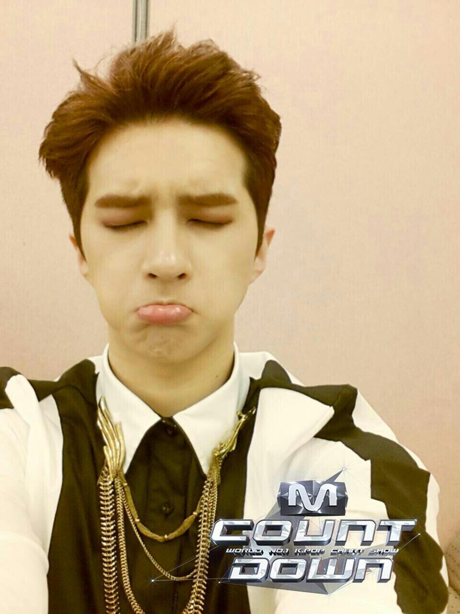 Salí de casita muy emocionado por poder ver a <a href="/nature_twt/">Nature</a> con #𝖲𝗈𝗆𝖾·𝖺𝗇𝖽·𝗅𝗈𝗏𝖾 en su tan esperado #𝖭𝖺𝗍𝗎𝗋𝖾·𝖼𝗈𝗆𝖾𝖻𝖺𝖼𝗄. Felicidades bonitas 💐

⠀ ﹫ 甘い ♡ 𝙗𝙡𝙖𝙘𝙠--𝐶𝔞𝔱 #𝐌𝐔𝐙𝐀𝐍! 🐈‍⬛