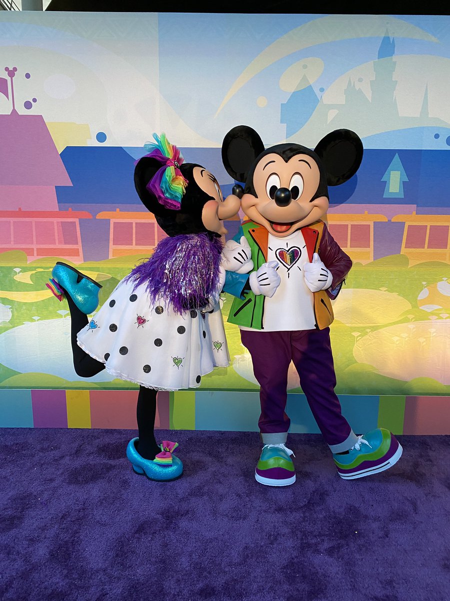 #MinnieMouse and #MickeyMouse have arrived in their #PrideNite Outfits! #Disneyland #DisneylandAfterDark