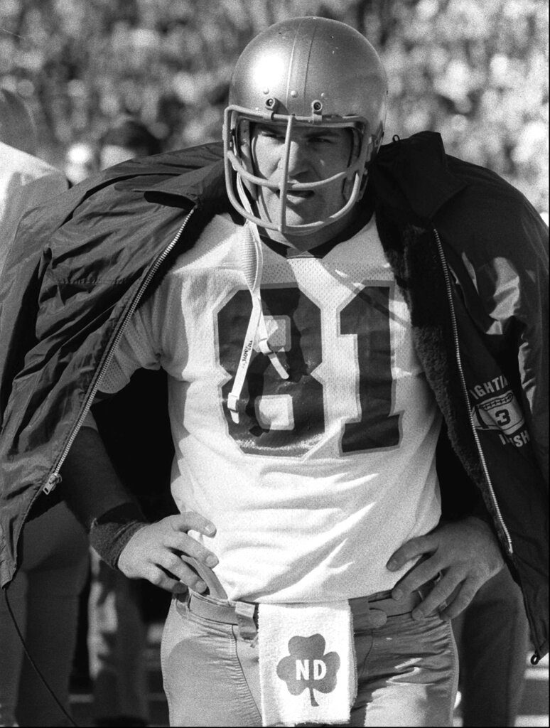 All-Time #HSFootball GOATs From Every State 🐐
Massachusetts: Ken MacAfee, TE
High school: Brockton High School (Brockton)
Graduation year: 1974
College: Notre Dame
stadiumtalk.com/s/best-high-sc…