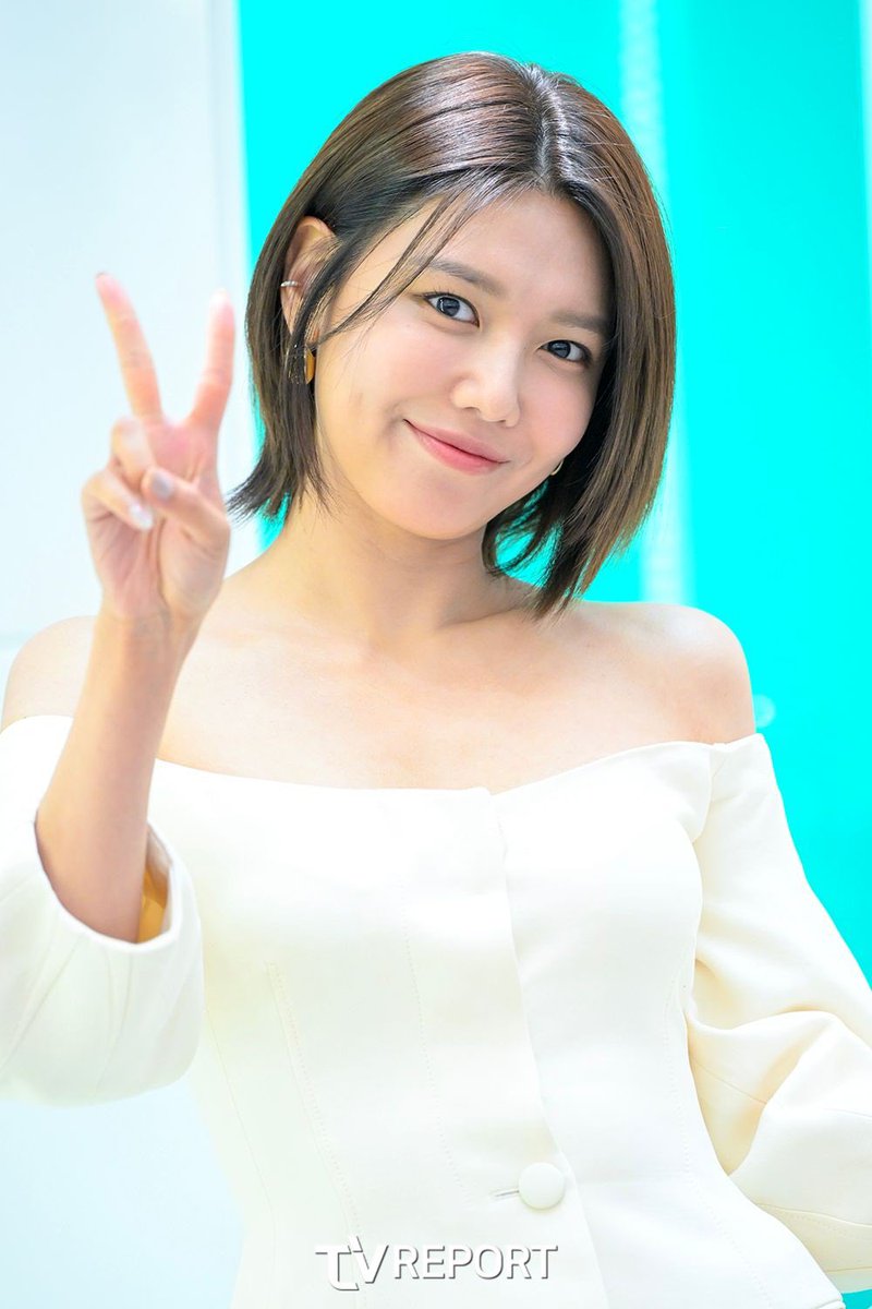 SNSD_0805's tweet photo. 230614 마제스티골프 THE STAGE 팝업 최수영 https://t.co/NtjQsmLQk5