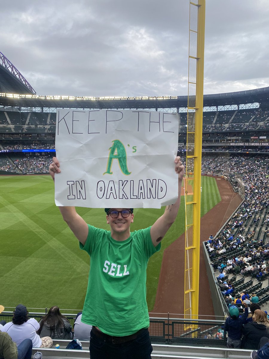 Some Mariners fans saw what happened and dug my sign out of the trash for me.   

Says a lot about @MLB_PR that they need to silence fans voicing their opinion about the #StadiumScam 

#OAKtogether 
#OaklandForever
#OaklandForever
