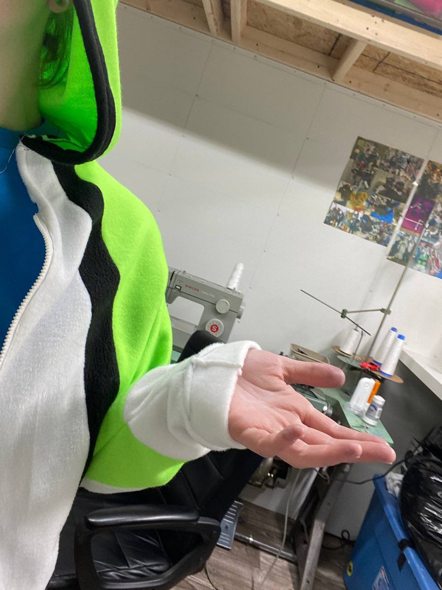DergStudios's tweet photo. Another completed piece for today too! They sadly don’t have twitter, but this is a custom fursona jacket! I’ve not made on in about 4 years, im pretty pleased with the outcome!💚

(Sorry for the terrible picture quality, I’m getting a mannequin soon!) https://t.co/R5KOftSiiC